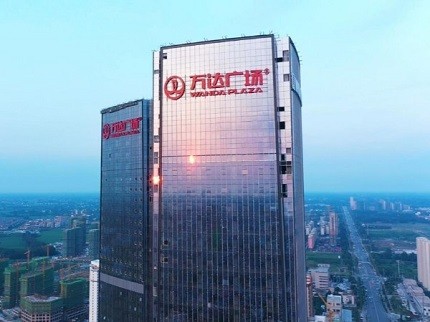 深圳發(fā)光字制作工廠成功案例丨萬達廣場發(fā)光字工程