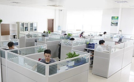 深圳發(fā)光字制作工廠設計團隊丨百人設計團隊