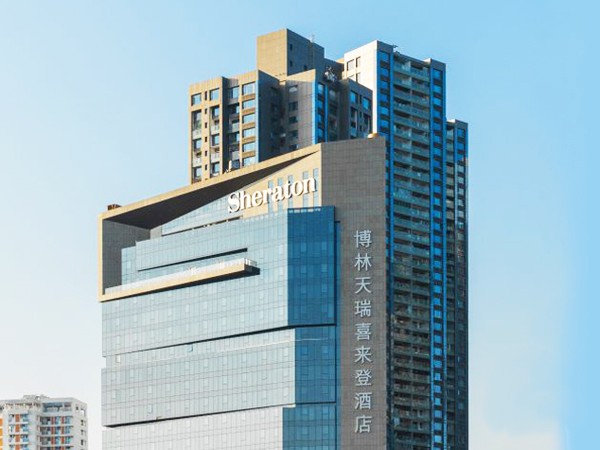 深圳博林天瑞喜來登酒店大廈丨幕墻發(fā)光字工程現(xiàn)場圖一