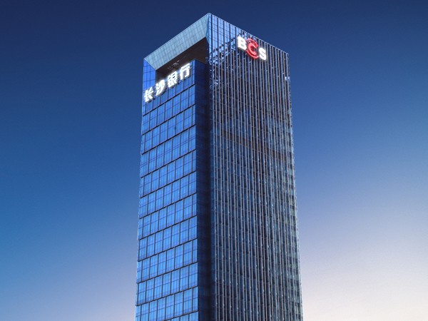 高空樓宇發(fā)光字怎么維護(hù)？