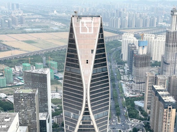 高空樓頂logo發(fā)光字廠家交貨期多久？
