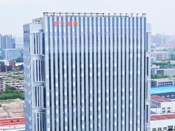 超高層寫字樓發(fā)光字領導者丨字工場