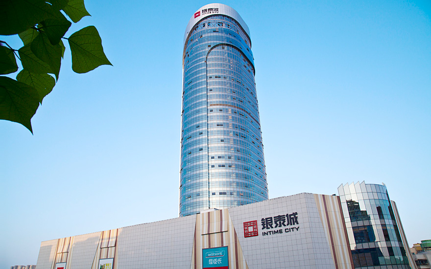 銀泰城LED樓宇發(fā)光字工程