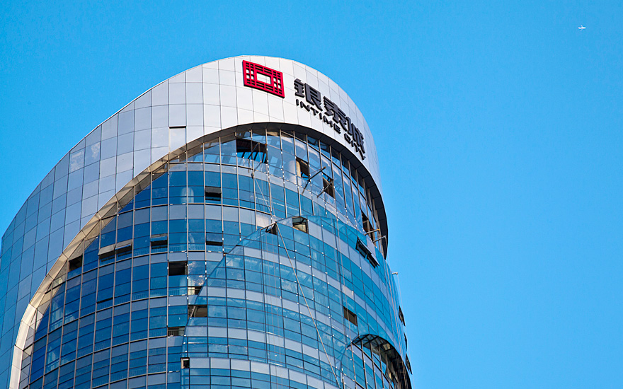 銀泰城LED樓宇發(fā)光字工程