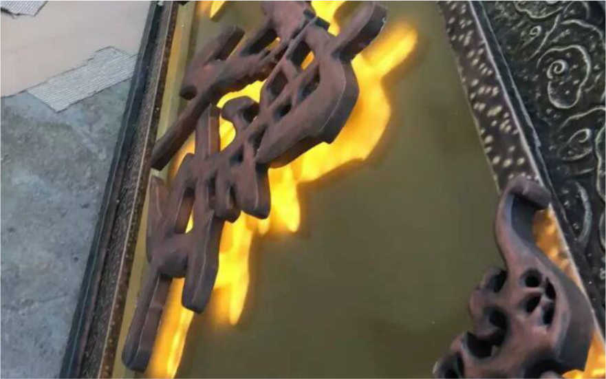 福濠酒樓仿古球面鈦金背發(fā)光字廣告牌匾