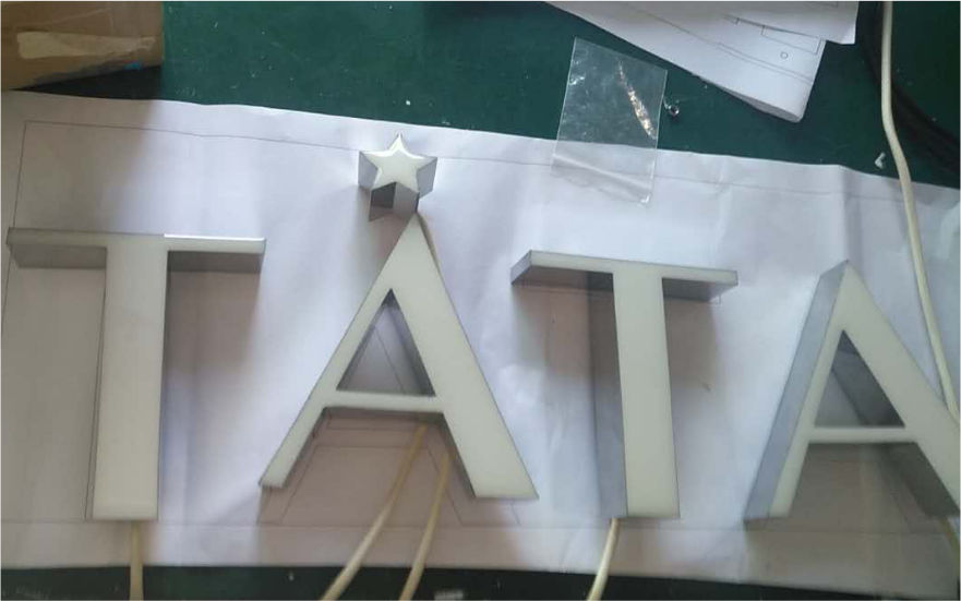 TATA連鎖品牌舞臺LED樹脂發(fā)光字