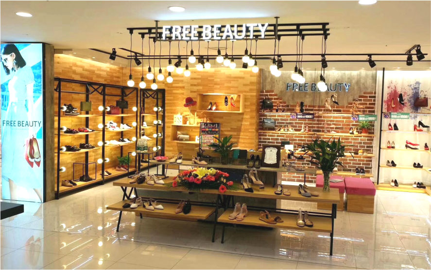 自由姿色品牌連鎖商場吊裝LED樹脂發(fā)光字