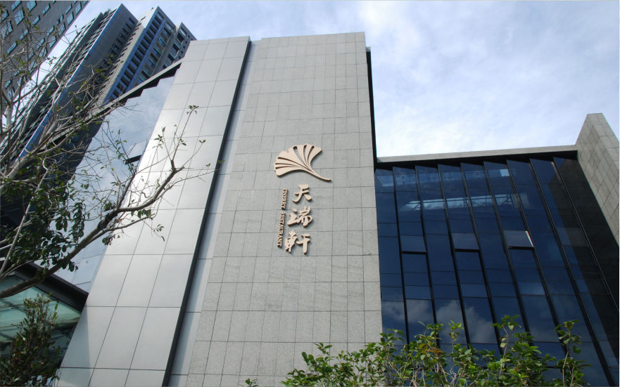 深圳喜來(lái)登酒店樓體發(fā)光字工程