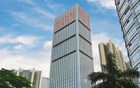 前海國(guó)際玻璃幕墻燈光字