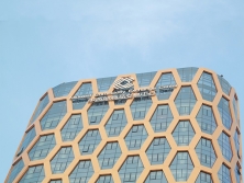 幕墻發(fā)光字的安全性如何保障？