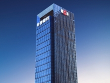 超高層地標(biāo)建筑發(fā)光字維修方便嗎？
